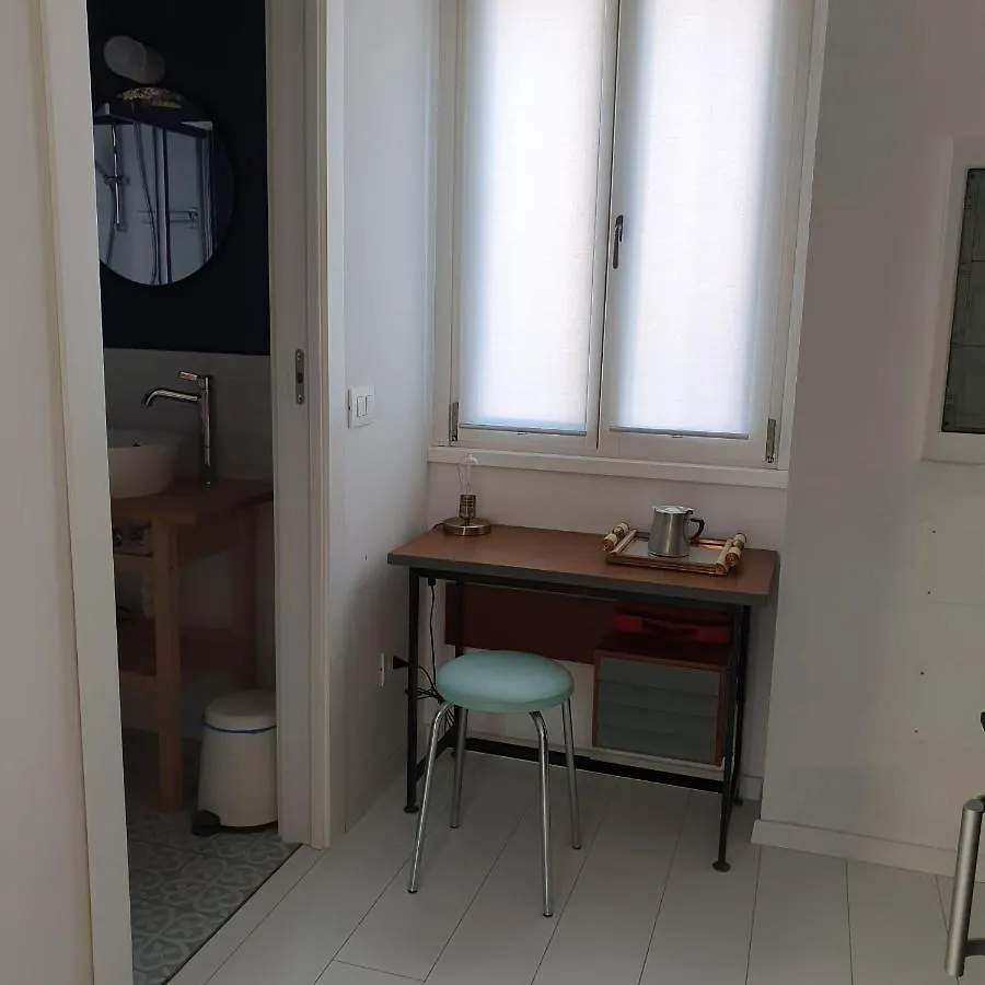 Malpensa - Independent Double Room & Bathroom Castano Primo