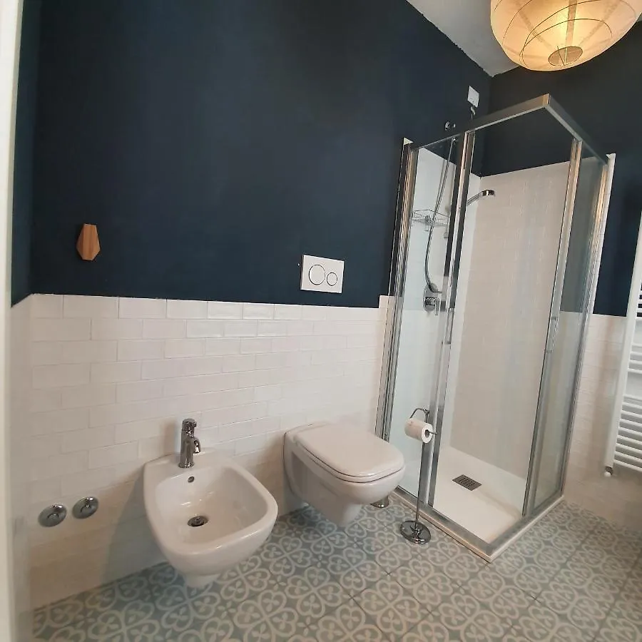 Malpensa - Independent Double Room & Bathroom Castano Primo Affittacamere